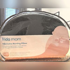 Frida Mom nursing pillow